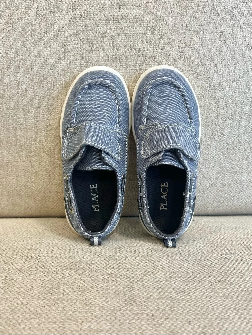 The Children’s Place Size 9 Toddler Chambray Boat Shoes Hook & Loop Blue EUC
